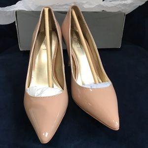 Classic. Simple Nude Pumps